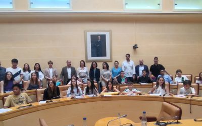 El salón de plenos del Ayuntamiento acoge el Pleno del Consejo de Infancia y Adolescencia