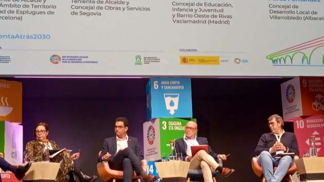 El Ayuntamiento presenta la Agenda Urbana 2030 de Segovia en la jornada sobre gobiernos locales celebrada en Vitoria