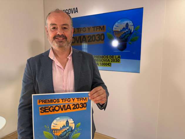El Ayuntamiento impulsa el talento universitario con premios a los mejores TFG y TFM centrados en la ciudad